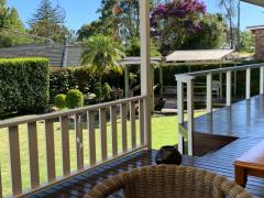 出窓のある２階のきれいなひとり部屋です。