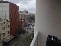 3 Beds available in a cheap and centrally located apartment in Sydney