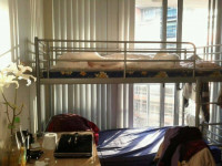 Nice room share in city