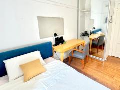 North Sydney room for female