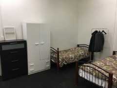 Redfern駅前バスルーム付きEnsuite $175pw