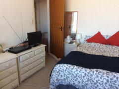 ⭐️短期一泊$40👛4/30日まで。安全便利！街近🐶