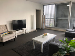 $230,$245Male city share room 