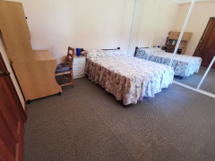 A big sunny airy room & garden