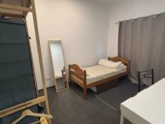 large bedroom for $280/week