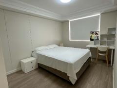 Master room in city