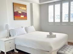 Master room in city