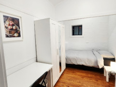 Hurstville House Room $300