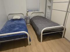 Modern Share room!!