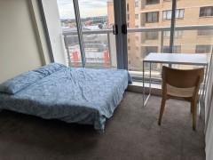 シティ中心部！リビングオウン$340/pw(男性のみ)