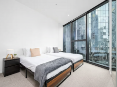 サウスメルボルン高級マンションで ルームメイト募集