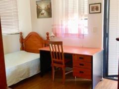 【便利な立地】Hurstville駅徒歩5分！