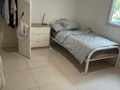 South Brisbane ルームシェアメイト女性1名募集