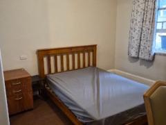 Ensuite room 500m to station