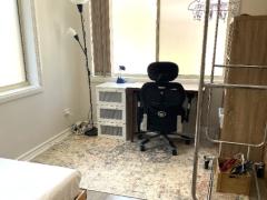 綺麗で防音完備＄２５０／週または3か月以上滞在で$180