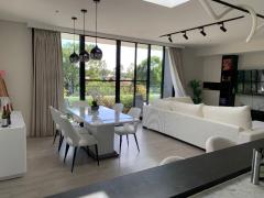 CBD２０分/2人可専用バスルーム/駐車場付マッコーリ大学近