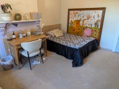 Female accommodation for share