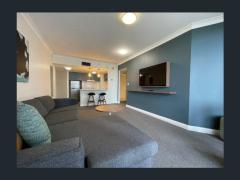 Modern 1-Bedroom Apartment