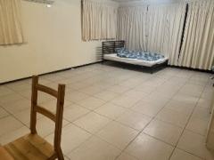 マスタールーム＄230 カップルでの利用も可能