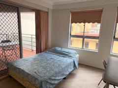タウンホール徒歩９分　男性専用　$400 オウンルーム