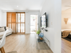Terrace-style One Bedroom Apt