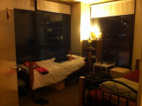 1 female room share in world tower 0423465469