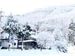 ★英語を使って働きたい方へ★　世界的スキーリゾート長野県白馬