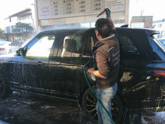 未経験でもOK。洗車スタッフ募集！