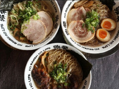 Yasaka Ramen Rhodes店　スタッフ募集