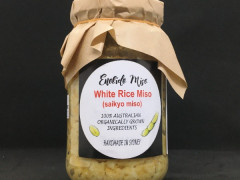 味噌作業場での作業