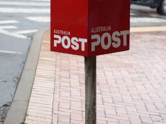 Australia post 宅便配達