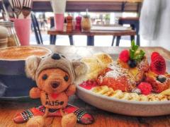 Pyrmont cafe (FEMALE)