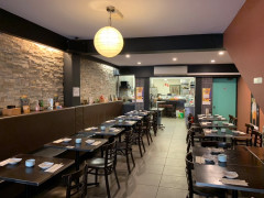 <新規> ホールスタッフ募集中！シフトは“柔軟”に対応します