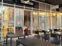 TeppanyakiBarスタッフ募集中　家賃0円！