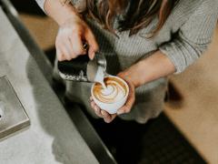 急募！セカンドが取れるカフェで住み込みのバリスタ募集！