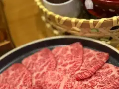 Chadstoneショッピングセンター内　ホットフード＄33