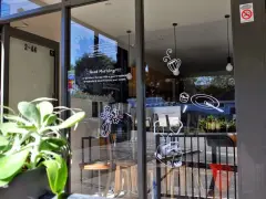 ローカルカフェ！フルタイムキッチンハンド募集中！