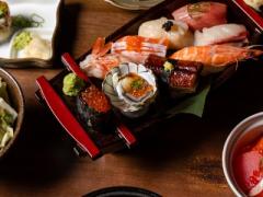 フルタイム　Izakaya DOMO 2号店　寿司シェフ