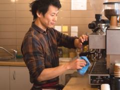 【カフェ　バリスタ兼オールラウンダー募集】