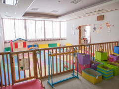 ≪語学を活かせる≫2名募集！託児所業務
☆子ども好きの方大歓迎のリゾートバイト☆