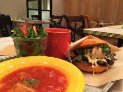 トマムのカフェで時給1000円！！
大定番＆人気のスキー場でリゾートバイト★