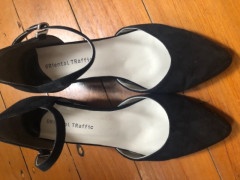 サンダルを売ります