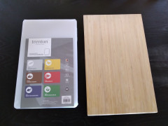 キッチン白まな板、Ikea woodボード　各　＄５