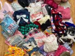 女の子の服　3〜5歳くらい