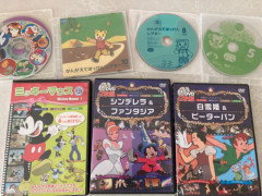 日本語DVDs、絵本、日本語オモチャ