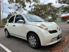 車売ります！　2008年Nissan Micra (マーチ)