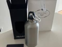 PRADA ボトル