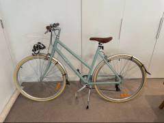 自転車( ヘルメット、鍵、ライト付き)$250