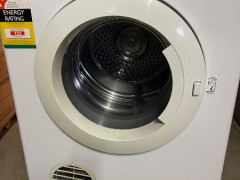 乾燥機　＄50で売ります