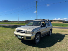 パスファインダー 1999年式（ガットン、QLD）売ります！